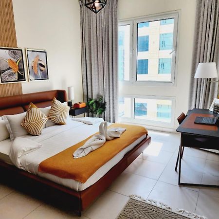 Lovely 1-Bedroom Apartment In The Heart Of Dubai Marina Exterior photo
