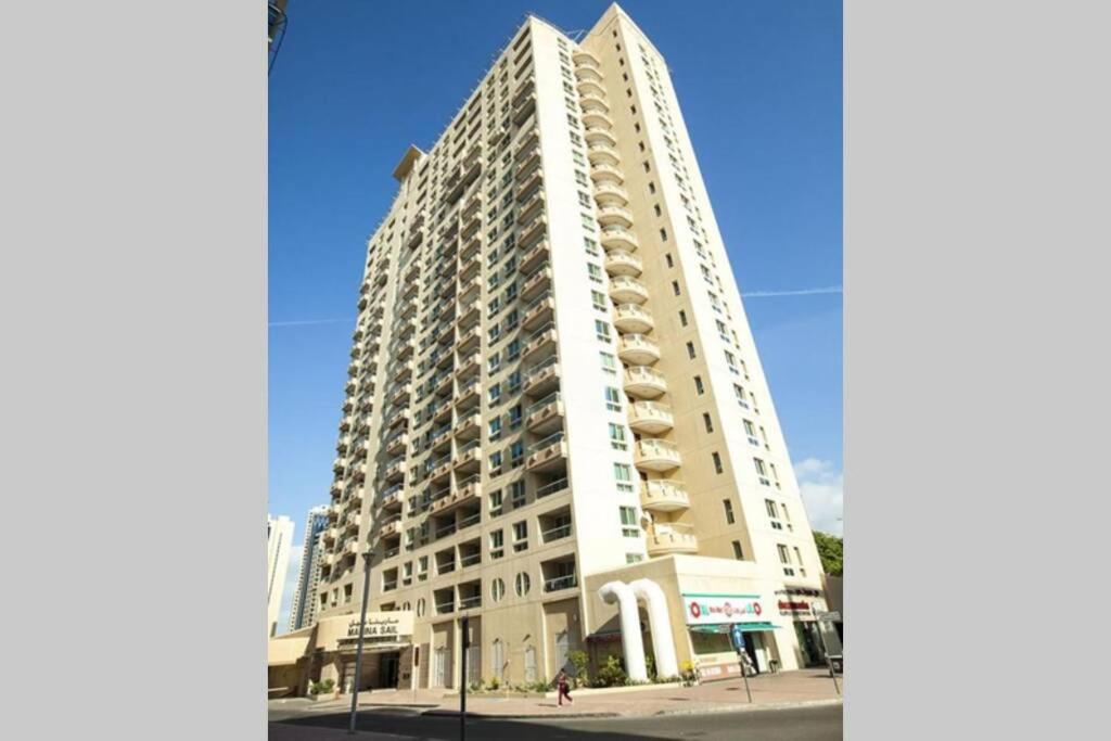 Lovely 1-Bedroom Apartment In The Heart Of Dubai Marina Exterior photo