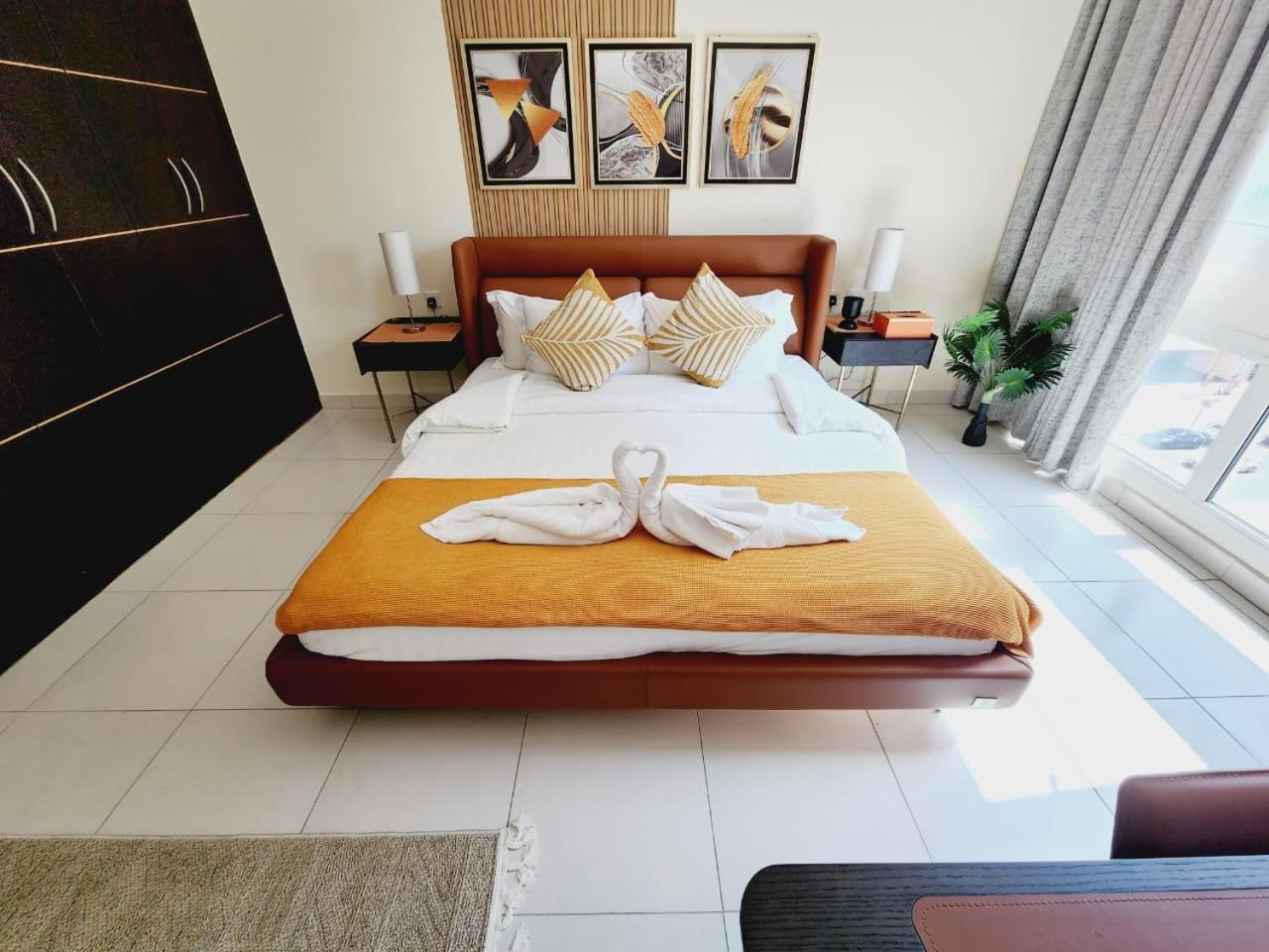 Lovely 1-Bedroom Apartment In The Heart Of Dubai Marina Exterior photo